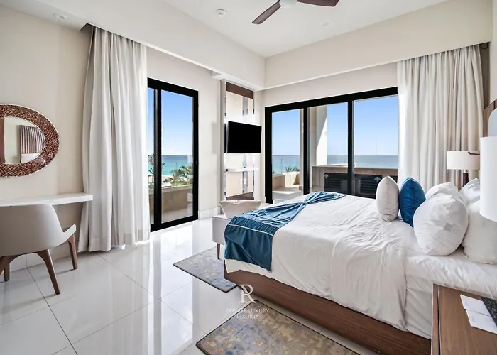 Three Bdr Ocean Front Lockoff - La Valencia *