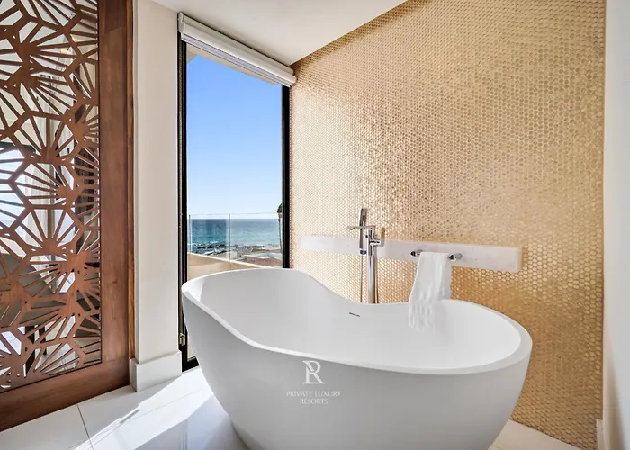 Three Bdr Ocean Front Lockoff - La Valencia Station touristique Cabo San Lucas